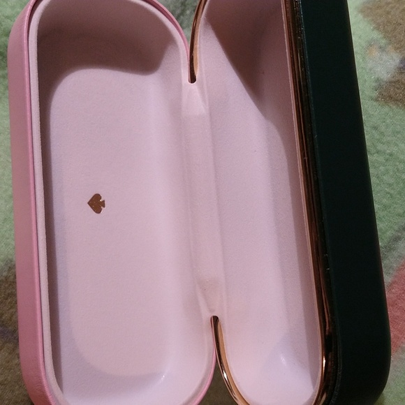 Sun glass case - Picture 2 of 4